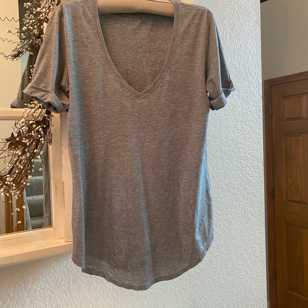 Lululemon shimmer top